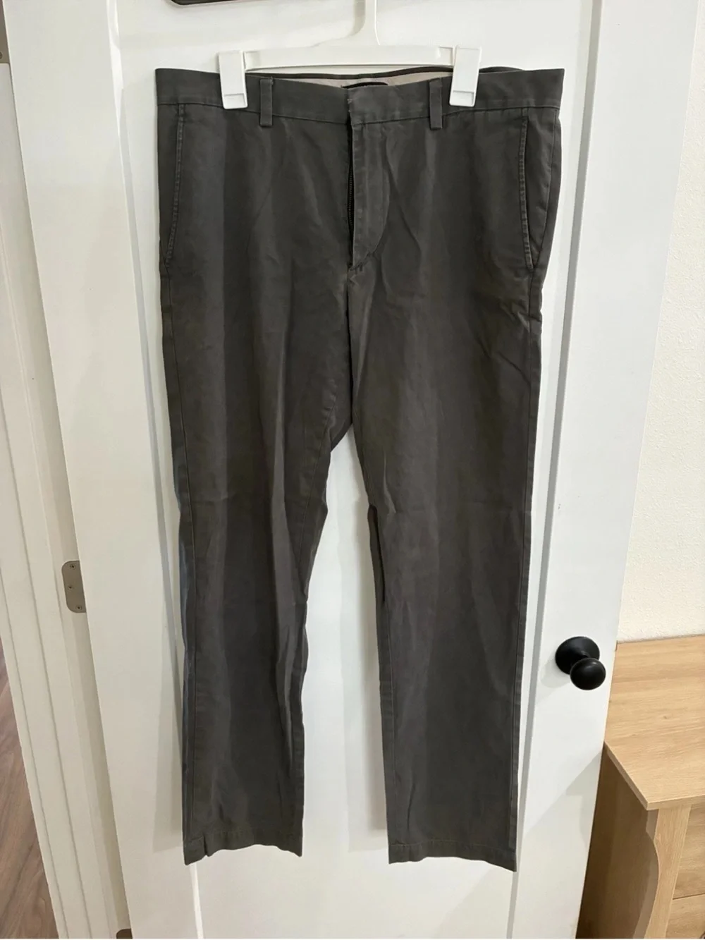 Banana Republic Aiden Chino Pants in Dark Gray
